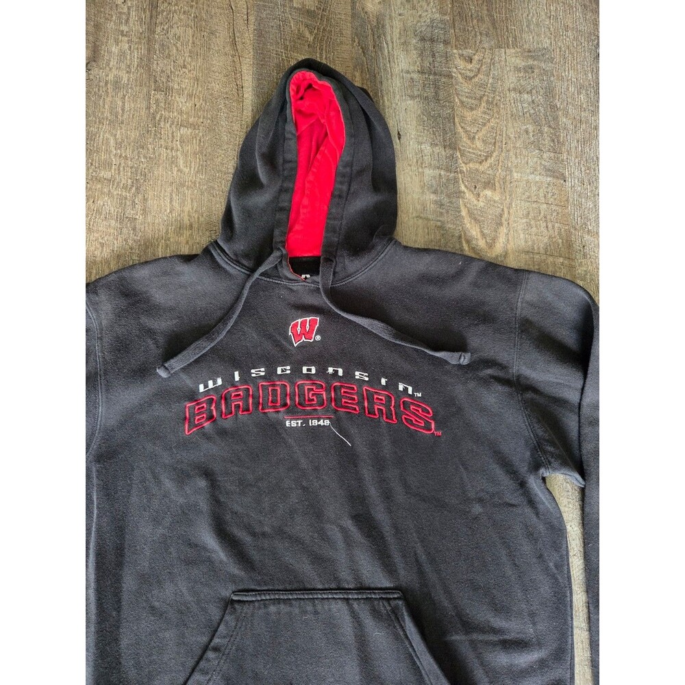Wisconsin Badgers Pullover - Picture 2 of 3